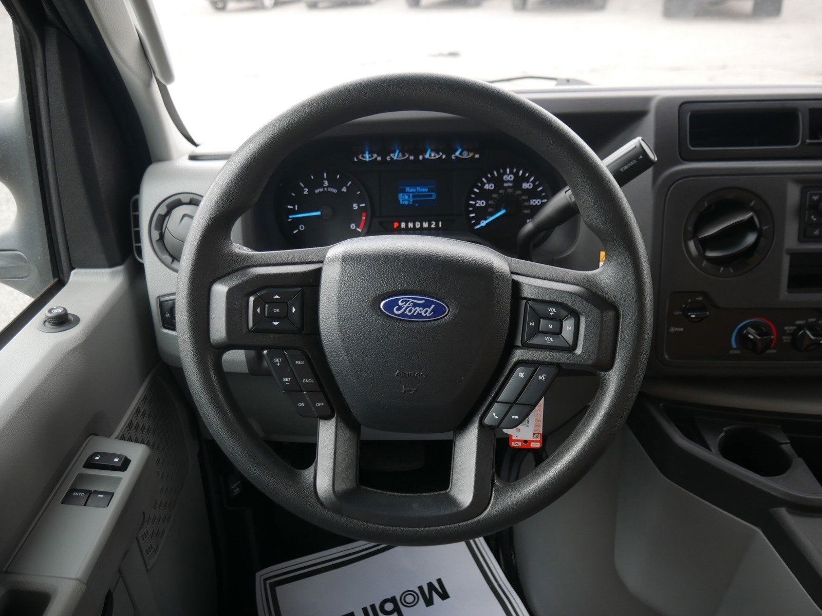 2023 Ford E-Series Cutaway Base DRW